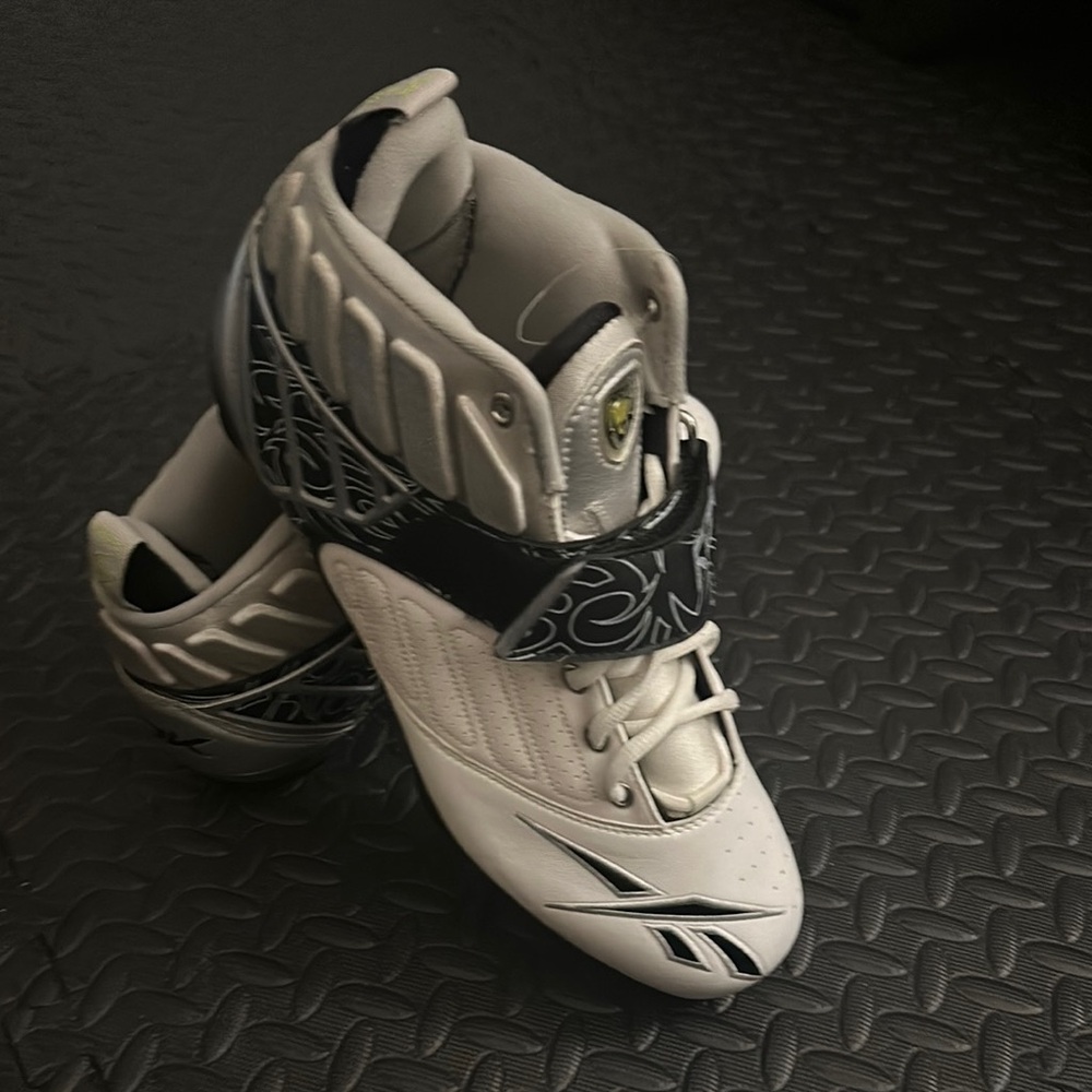 Reebok White and Black Athletic football cleats